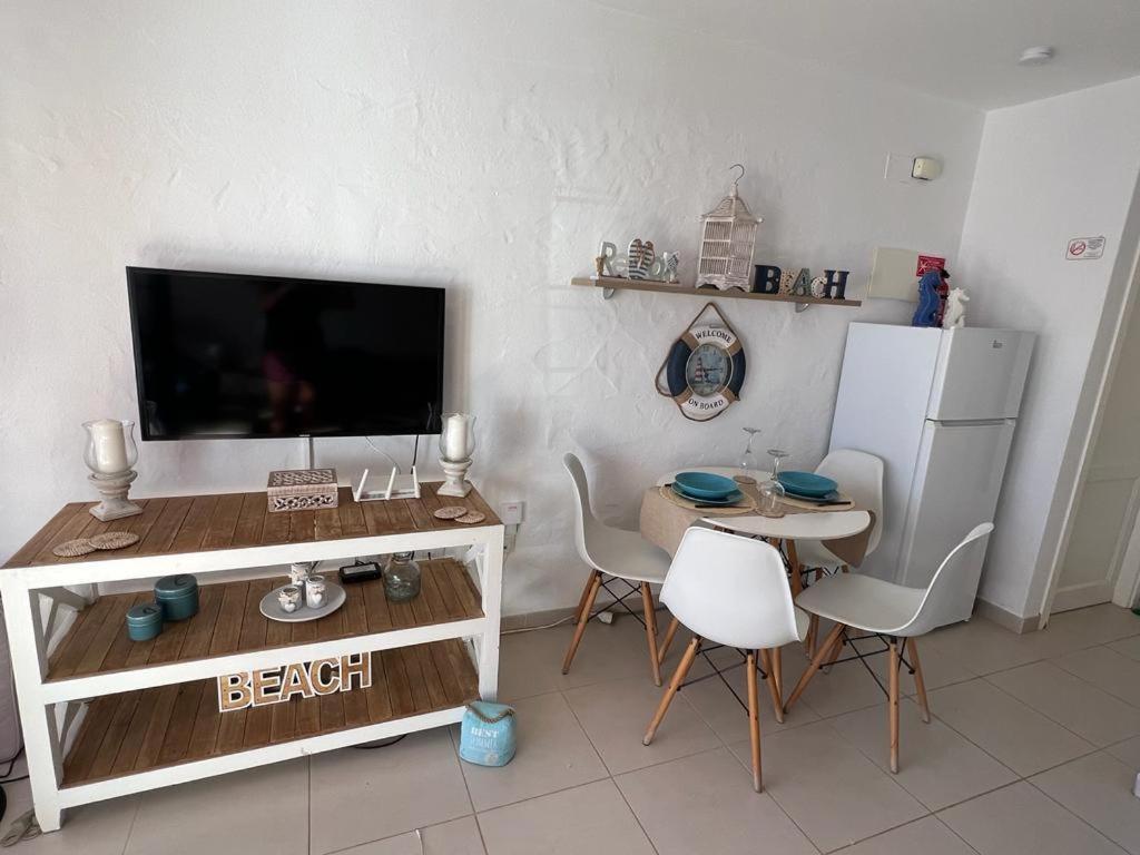 Caleta Sun Beach 64 Apartment Caleta De Fuste Exterior photo